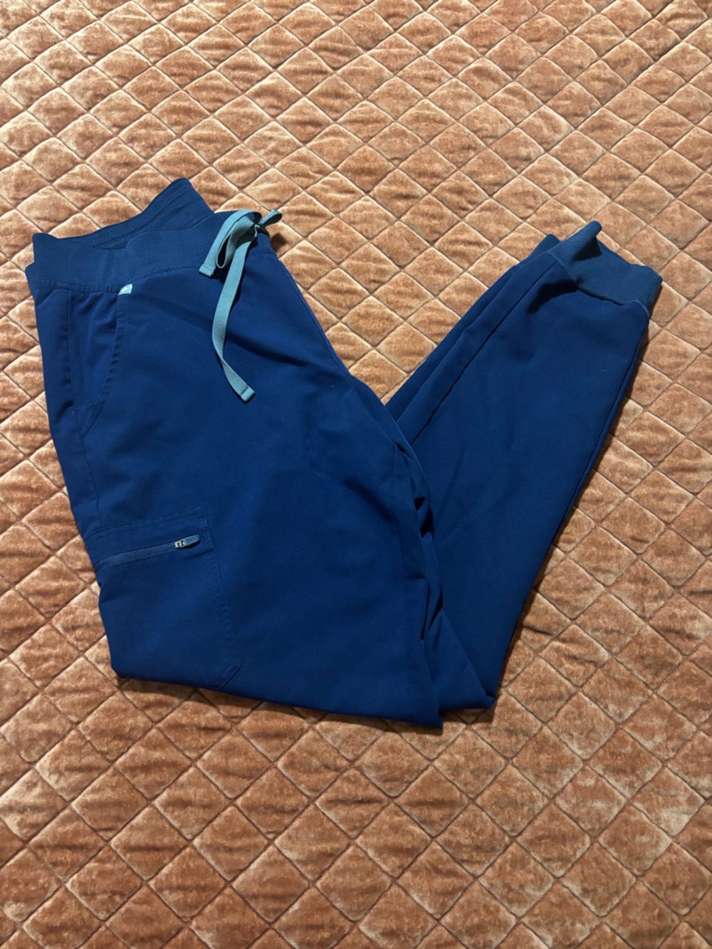 Women’s Large TALL Zamora Figs Joggers